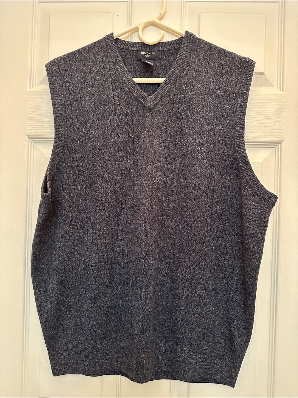 Dockers Men's  V-Neck Knit Sweater Vest